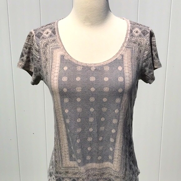 Lucky 🍀 Brand Scoop Neck Short Sleeve Blue/Gray/Tan PrintT Shirt Size Medium - Picture 2 of 14